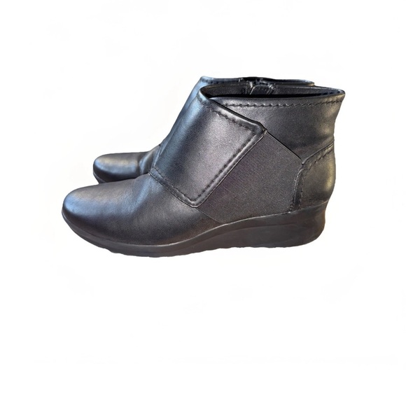 Cloudsteppers by Clarks Shoes - Cloudsteppers by Clarks Black Ankle Boots